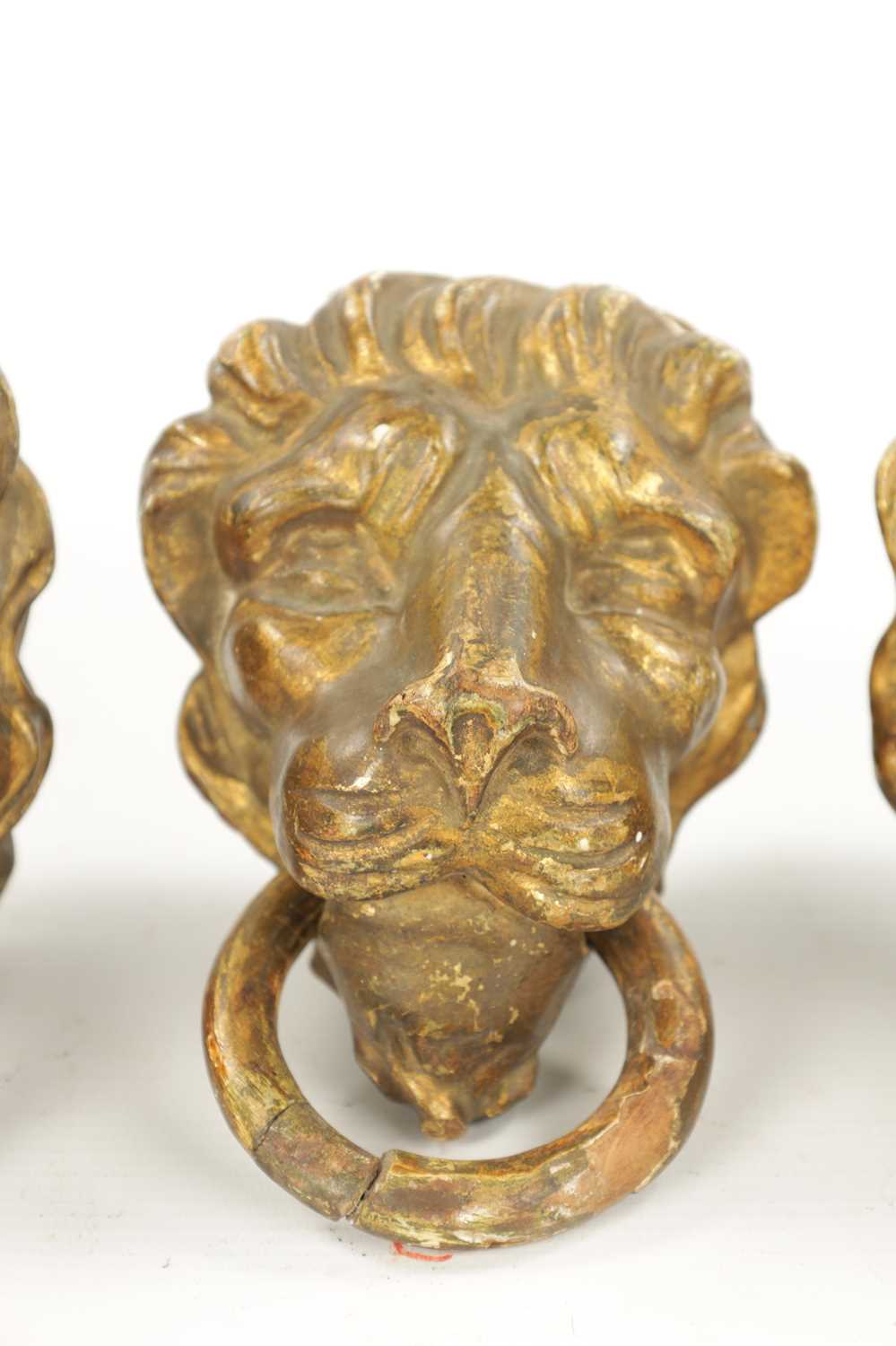 A SET OF FOUR REGENCY CARVED GILTWOOD LION'S HEADS - Image 6 of 9