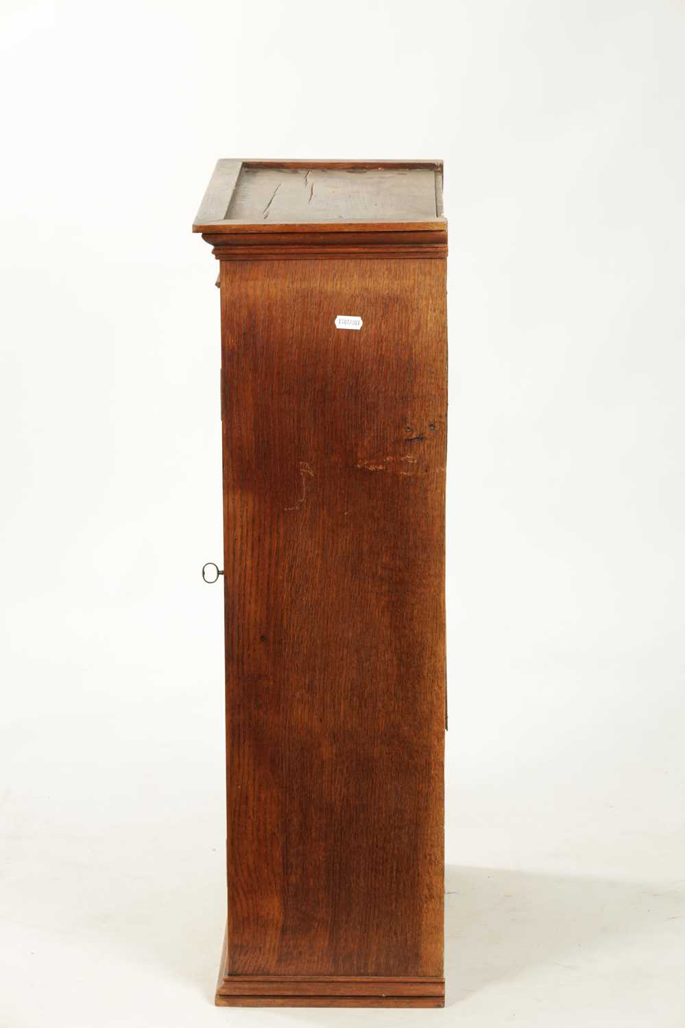 AN EARLY 19TH CENTURY OAK TABLE CABINET - Image 7 of 14