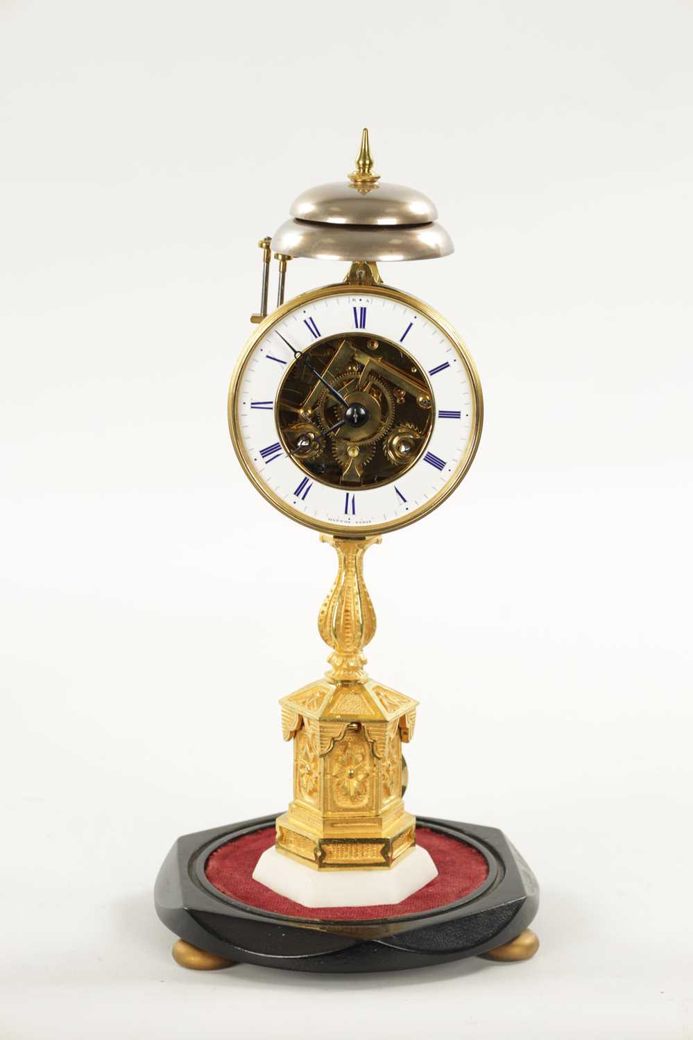 A 19TH CENTURY FRENCH ORMOLU AND WHITE MARBLE QUARTER CHIMING MANTEL CLOCK - Image 2 of 11