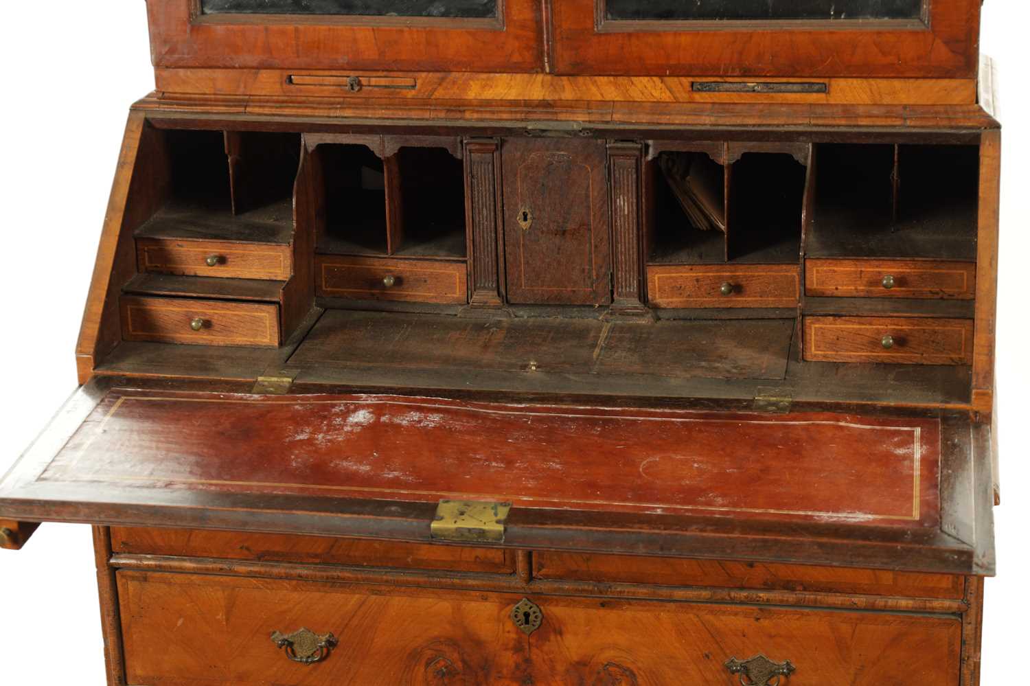 AN EARLY 18TH CENTURY FIGURED WALNUT AND OAK BREAK ARCHED TOP BUREAU BOOKCASE - Image 10 of 10