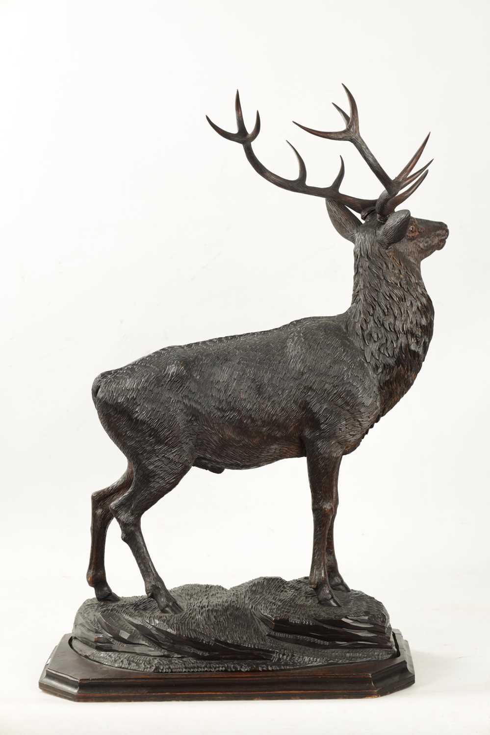 A FINE QUALITY LATE 19TH CENTURY BLACK FOREST CARVED STAG SIGNED ERNST HEISL - Image 7 of 9