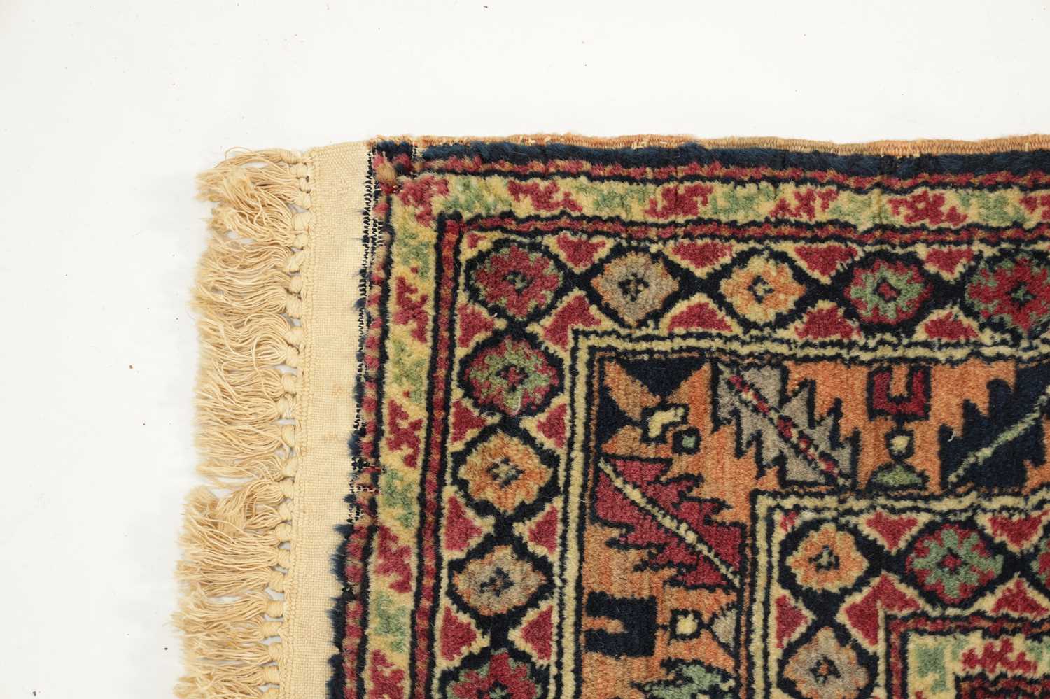 AN ANTIQUE AFGHAN / EASTERN RUG - Bild 5 aus 6