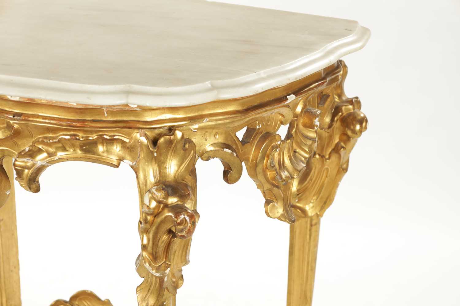 AN 18TH CENTURY CARVED GILTWOOD CONSOLE TABLE - Image 2 of 7
