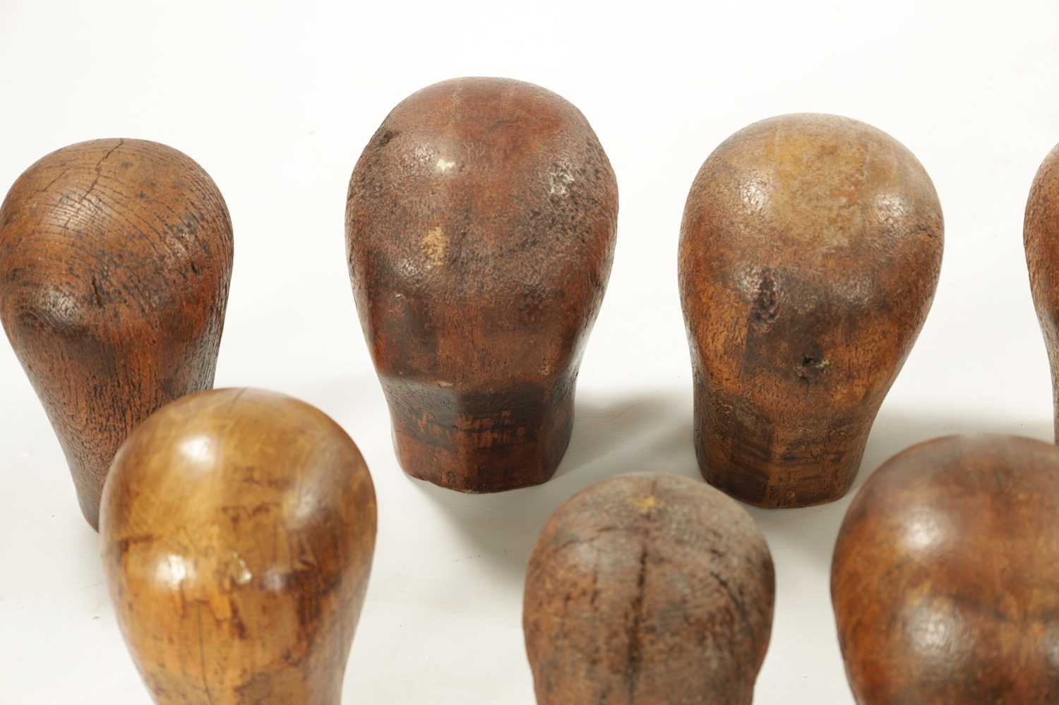 A COLLECTION OF THIRTEEN 19TH CENTURY WOODEN WIG STANDS - Image 7 of 9