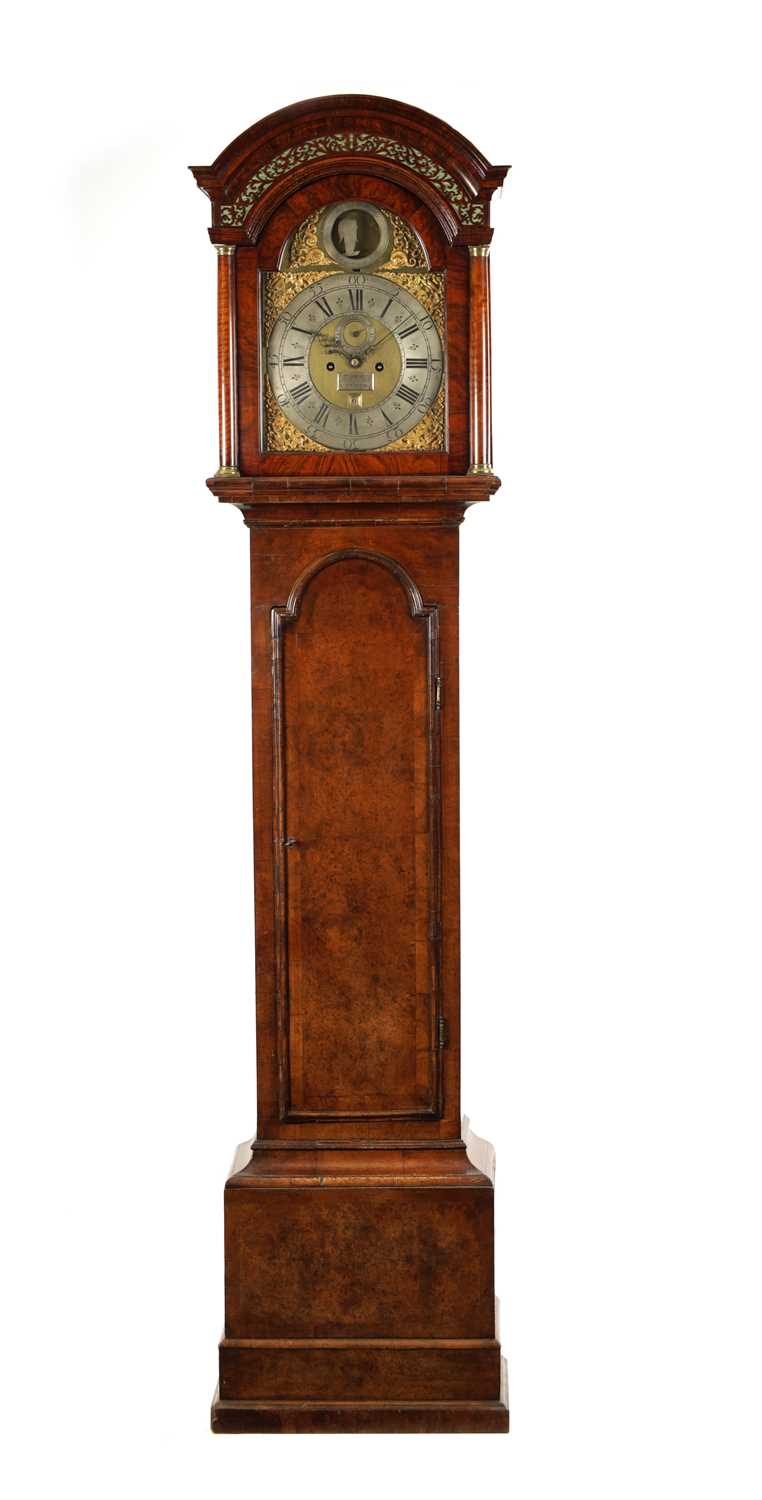 THOMAS CHILTON, LONDON. A MID-18TH CENTURY BURR WALNUT EIGHT-DAY LONGCASE CLOCK