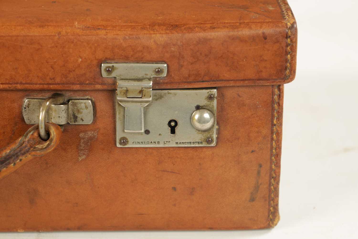 A VINTAGE LEATHER CASE STAMPED FINNIGANS MANCHESTER - Image 2 of 6