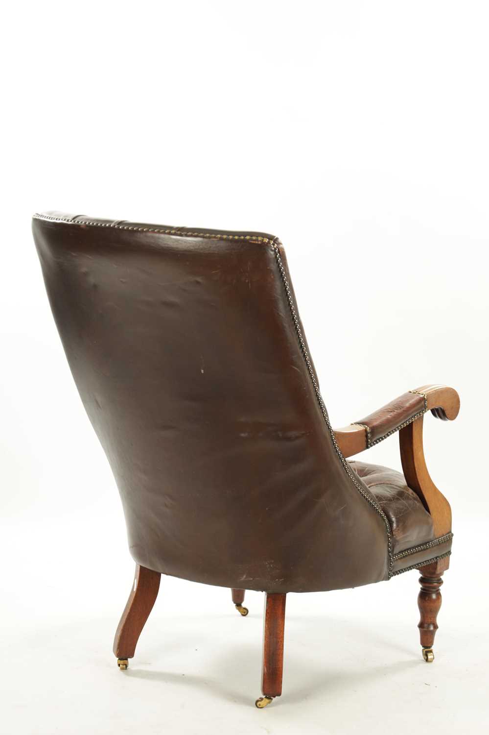 A WILLIAM IV LEATHER BUTTON BACK LEATHER UPHOLSTERED MAHOGANY LIBRARY CHIAR - Image 8 of 8