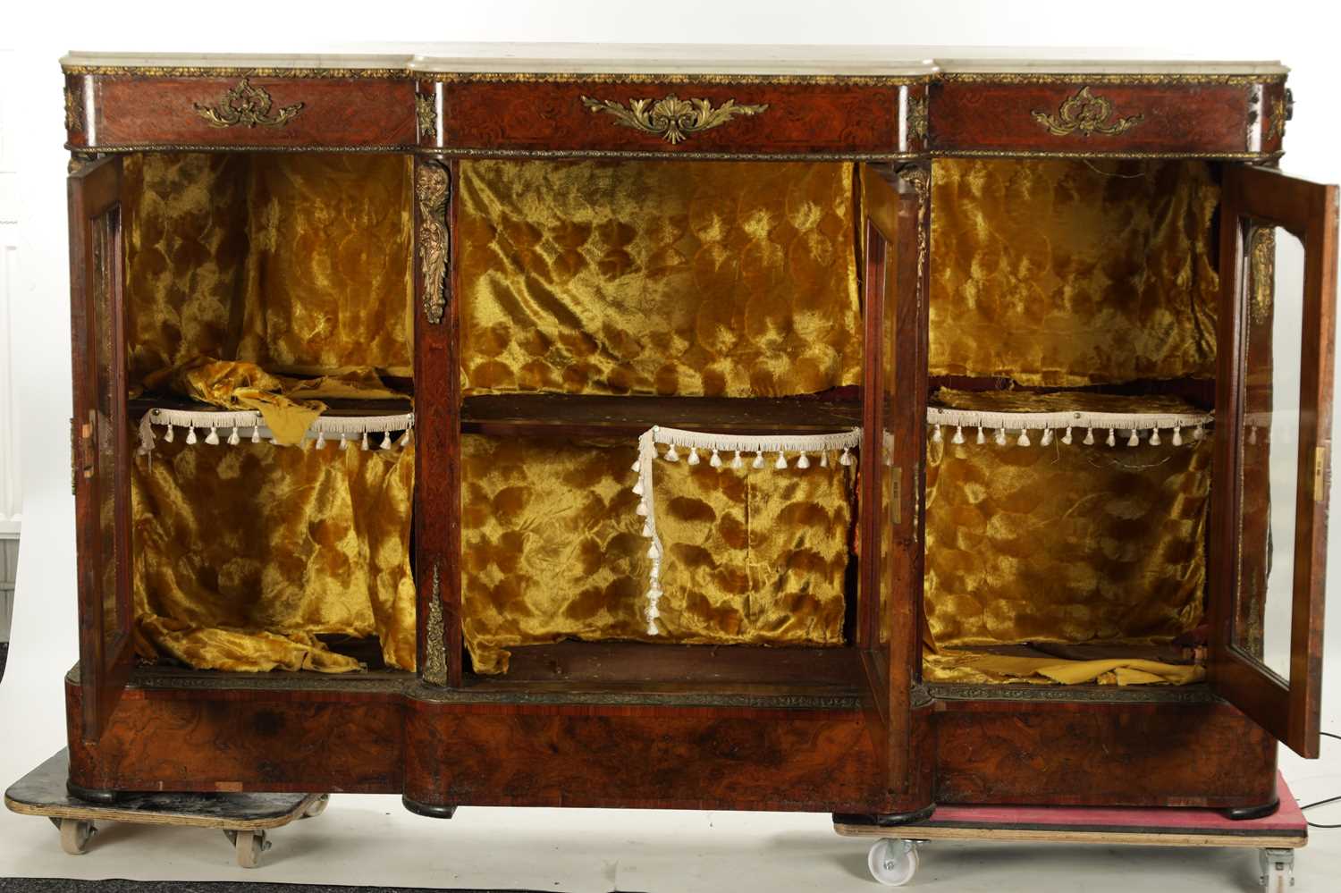 A VICTORIAN MARQUETRY INLAID WALNUT BREAKFRONT SIDE CABINET - Image 6 of 8