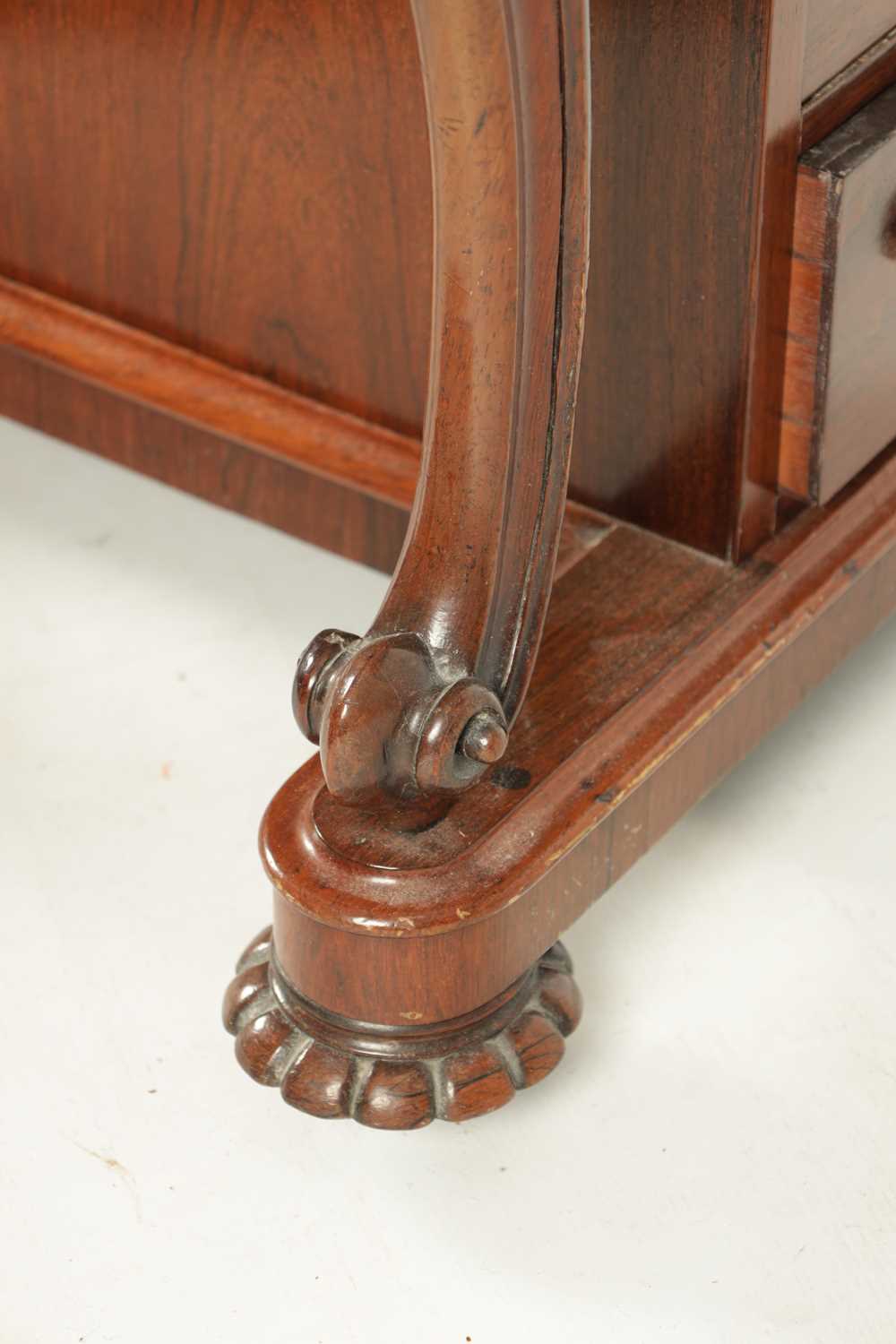 A VICTORIAN FIGURED ROSEWOOD POP-UP PIANO TOP DAVENPORT - Image 5 of 8