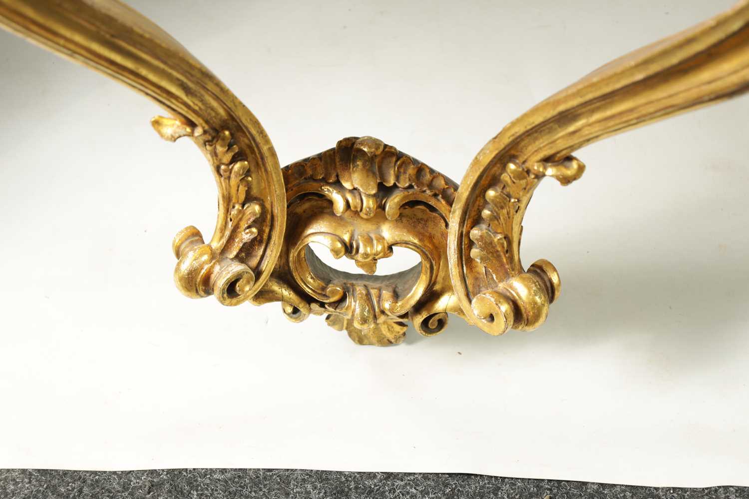 A 19TH CENTURY CARVED GILTWOOD PIER TABLE - Image 4 of 7