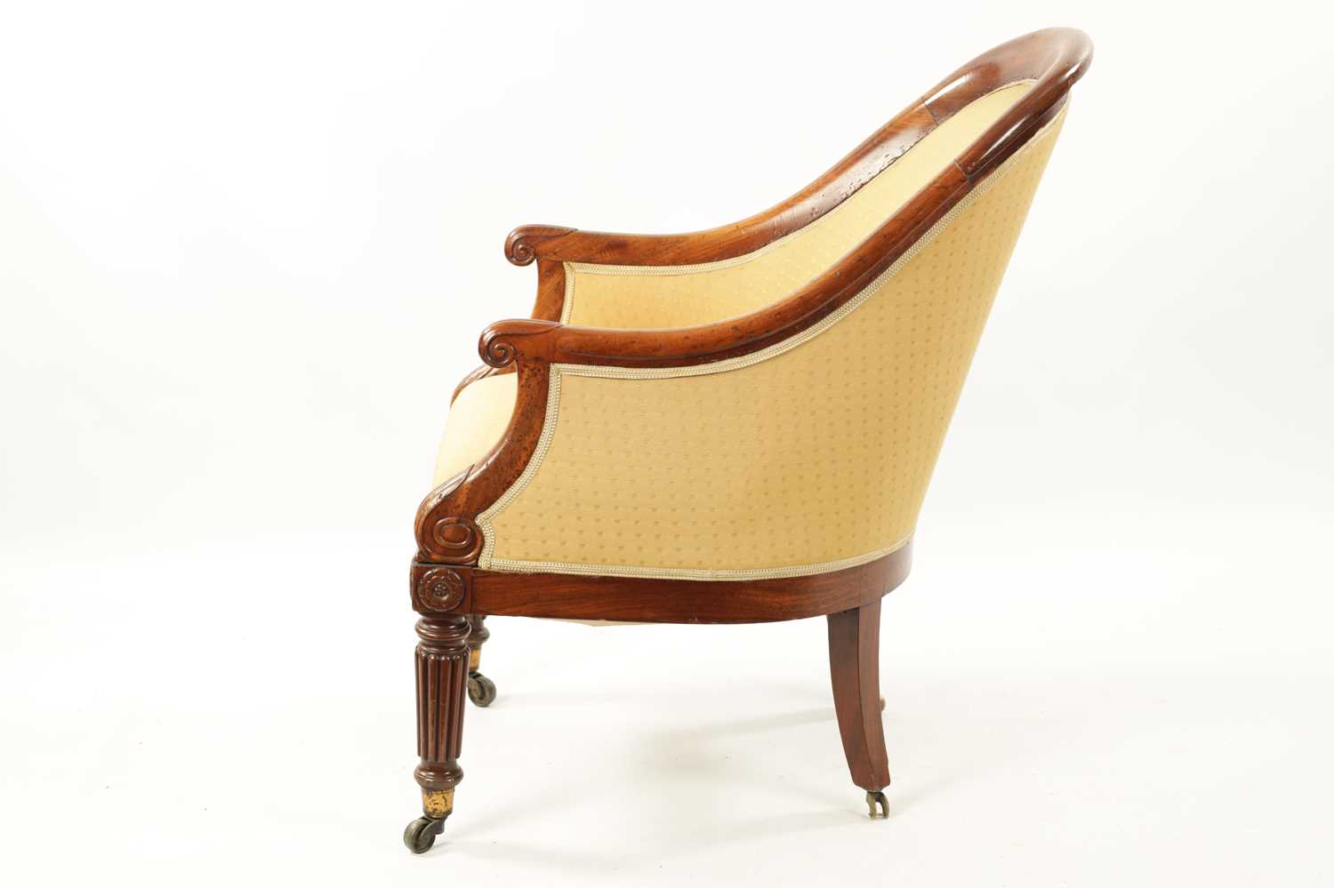 A REGENCY MAHOGANY LIBRARY TUB CHAIR IN THE MANNER OF GILLOWS - Image 6 of 13