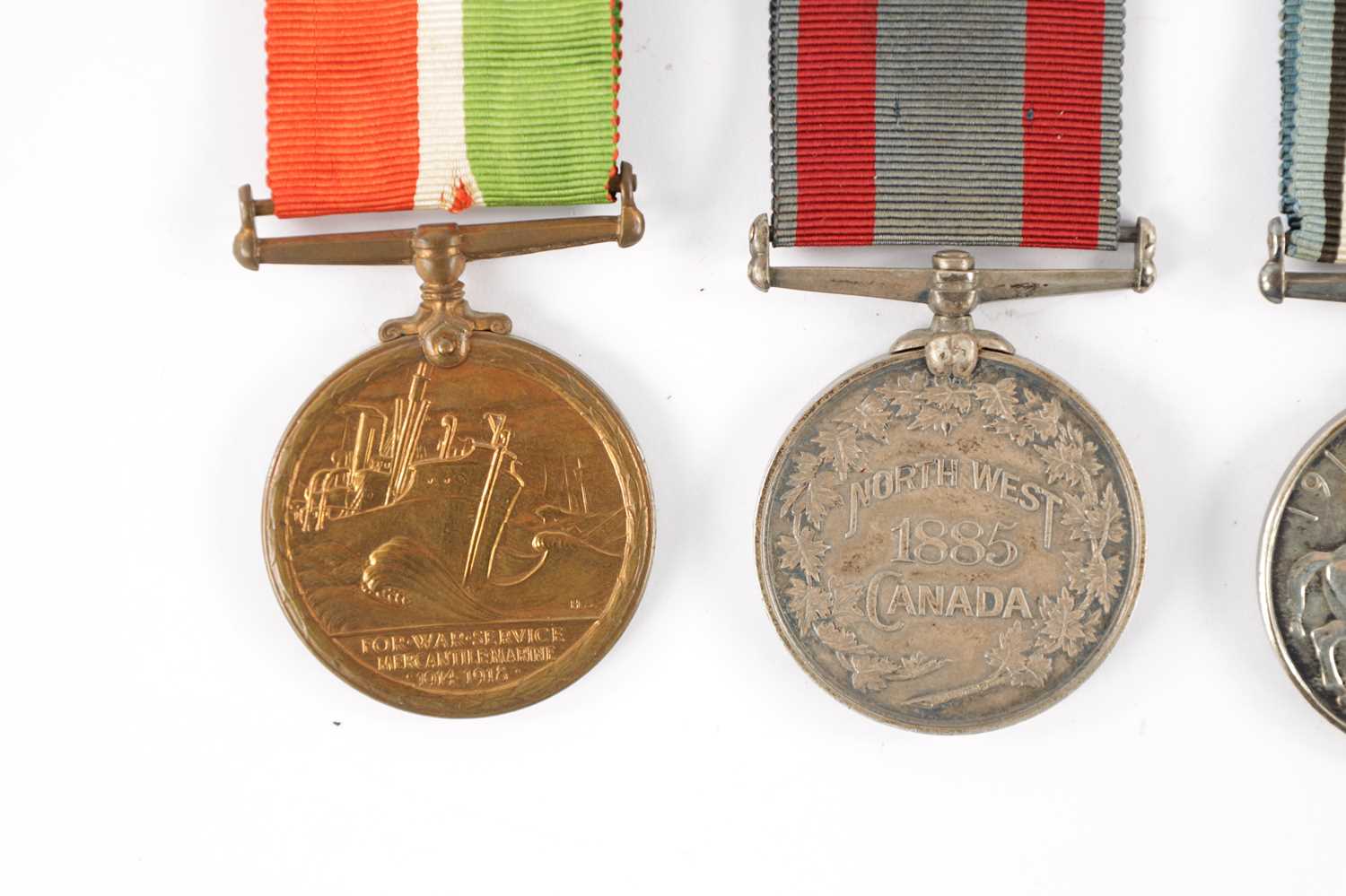 A COLLECTION OF FIVE WAR MEDALS - Image 3 of 13