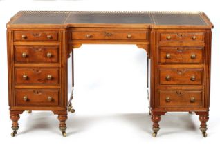 A 20TH CENTURY FRENCH MAHOGANY DESK