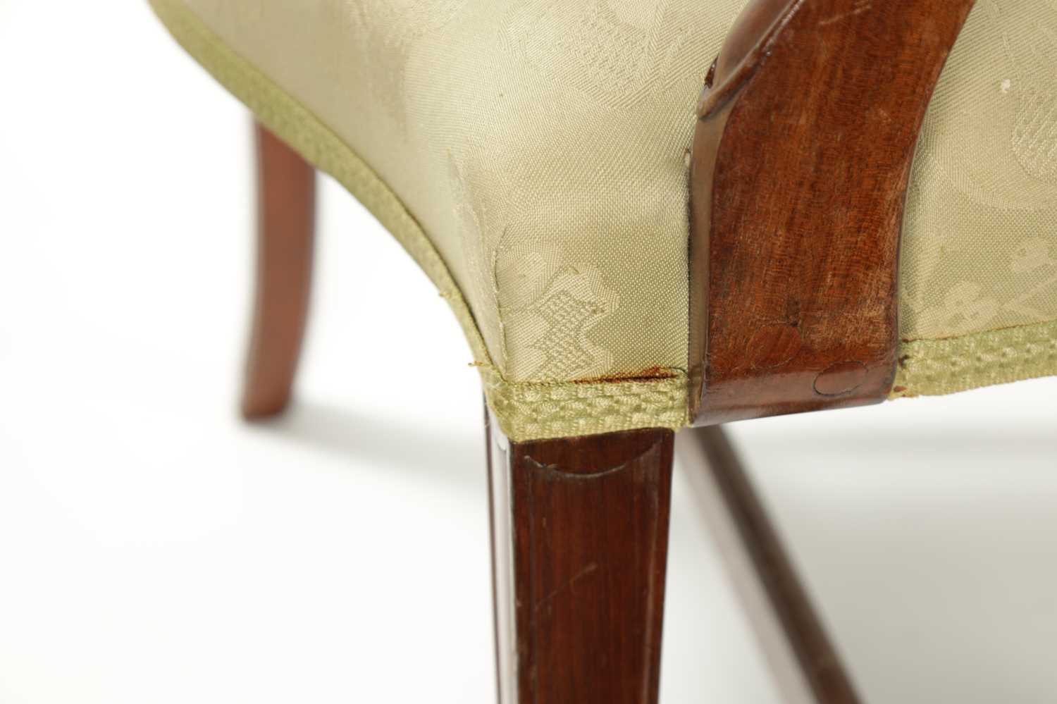 A PAIR OF 19TH CENTURY HEPPLEWHITE STYLE MAHOGANY ARMCHAIRS - Image 10 of 12