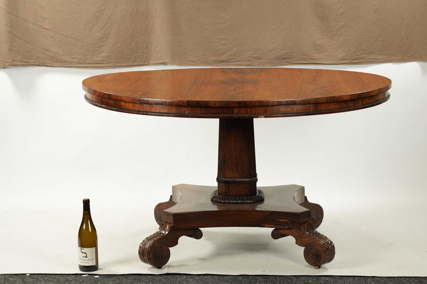 A WILLIAM IV FIGURED ROSEWOOD CENTRE TABLE - Image 3 of 8