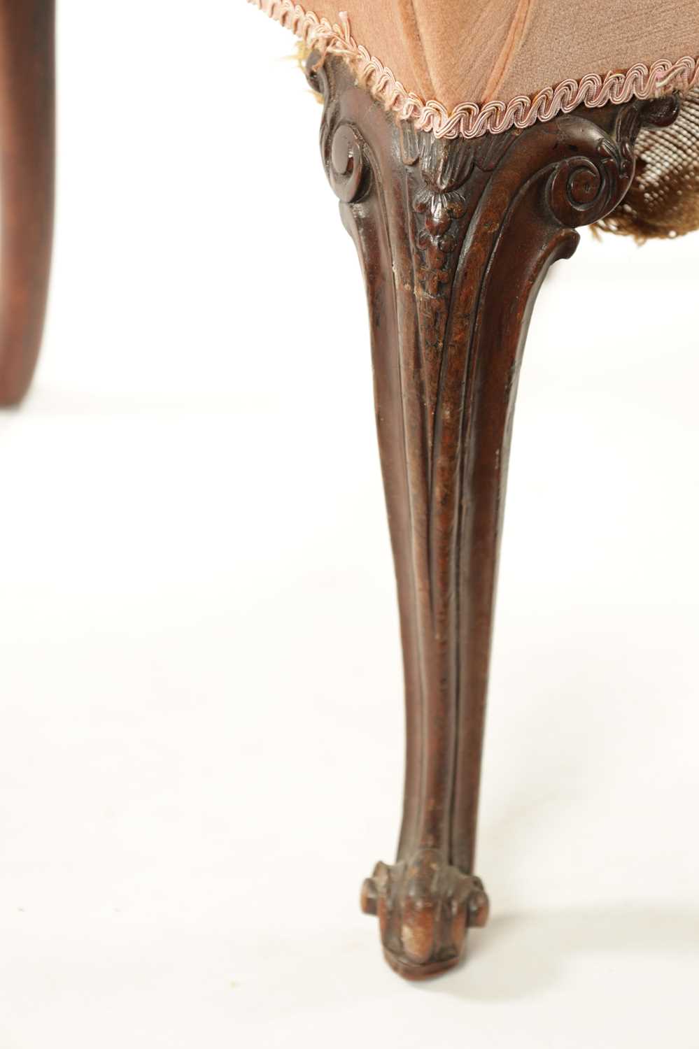 AN 18TH CENTURY CARVED MAHOGANY CHIPPENDALE STYLE OPEN ARMCHAIR - Image 5 of 10