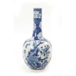 A 19TH CENTURY CHINESE BLUE AND WHITE BOTTLE NECK VASE