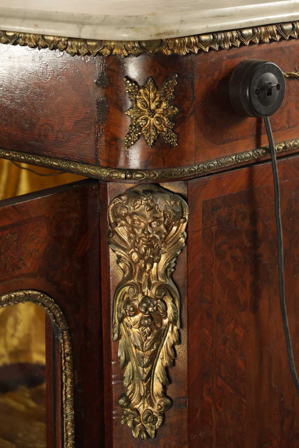 A VICTORIAN MARQUETRY INLAID WALNUT BREAKFRONT SIDE CABINET - Image 8 of 8