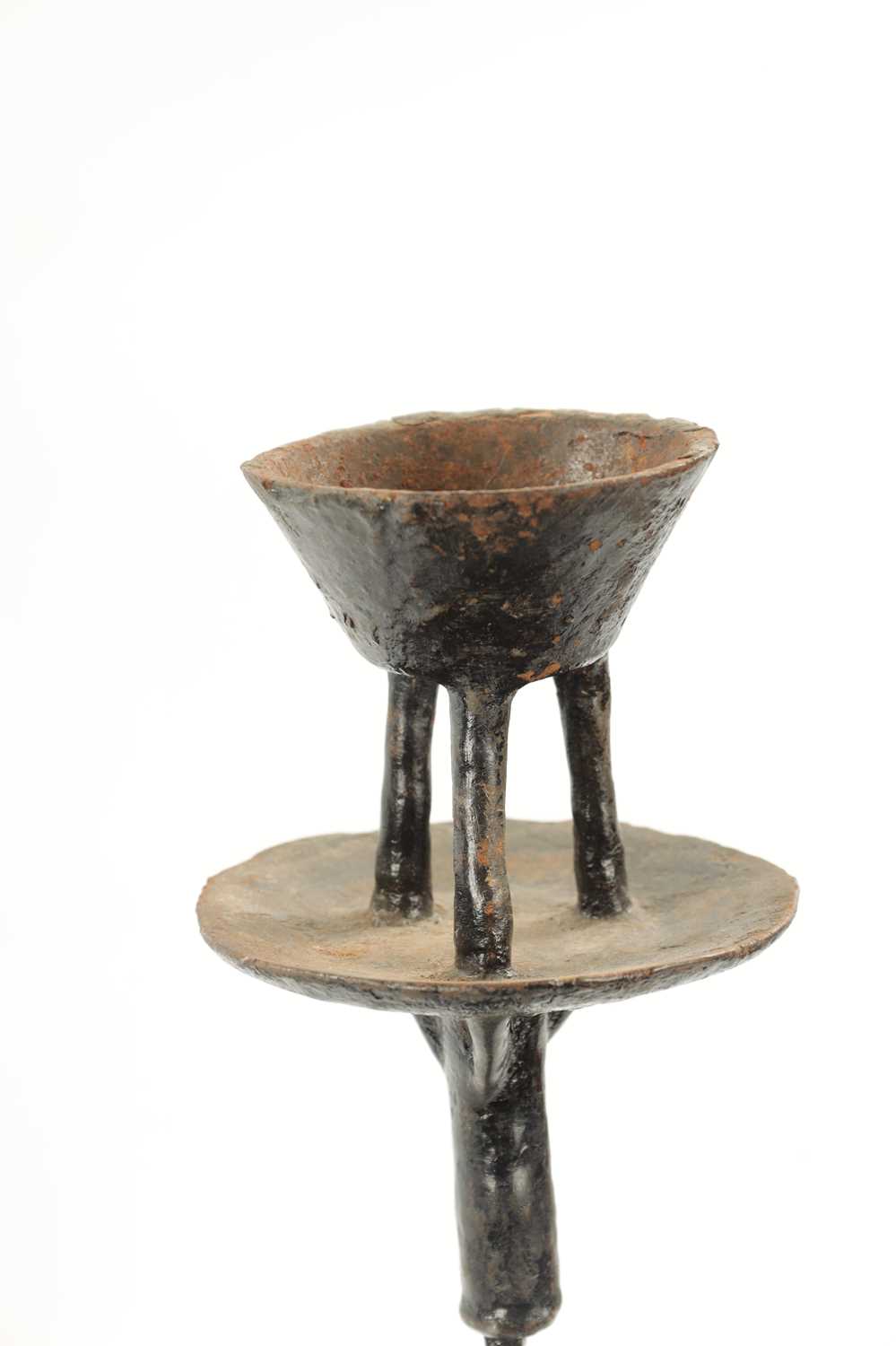 AN ANTIQUE CAST IRON TABLE CANDLESTICK - Image 3 of 5