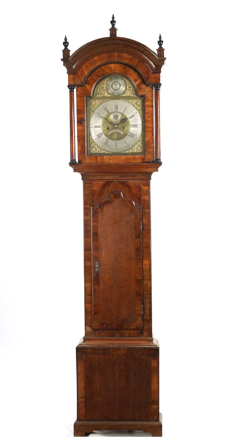 DOLLIF ROLLISSON, HALTON. A MID 18TH CENTURY OAK AND BURR WALNUT LONGCASE CLOCK