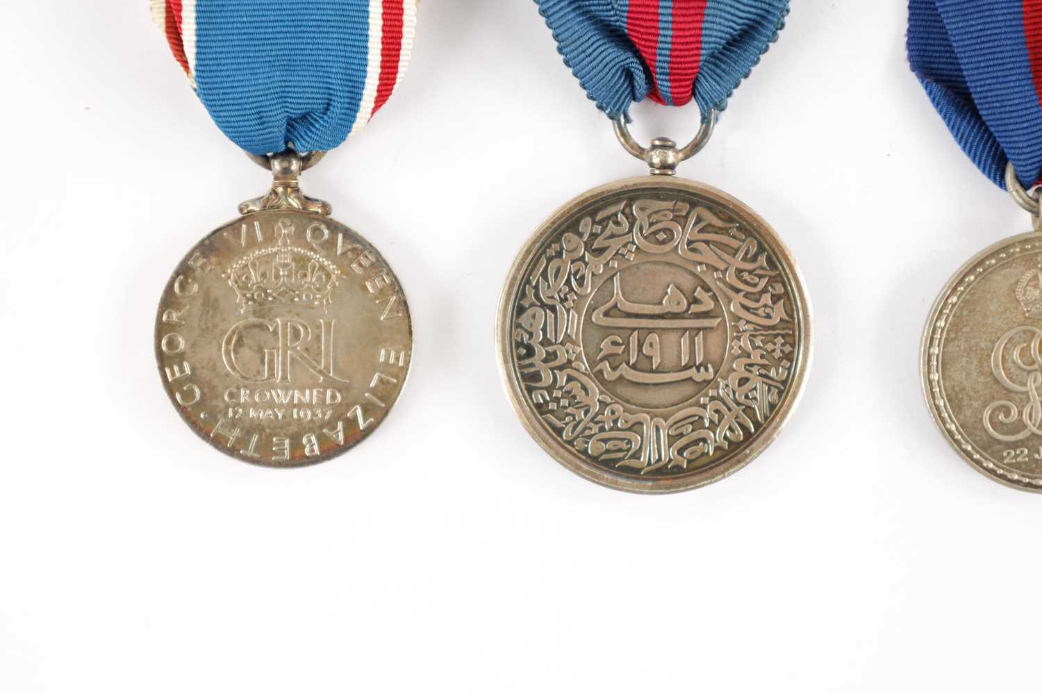 A COLLECTION OF FOUR CORONATION MEDALS - Image 5 of 6