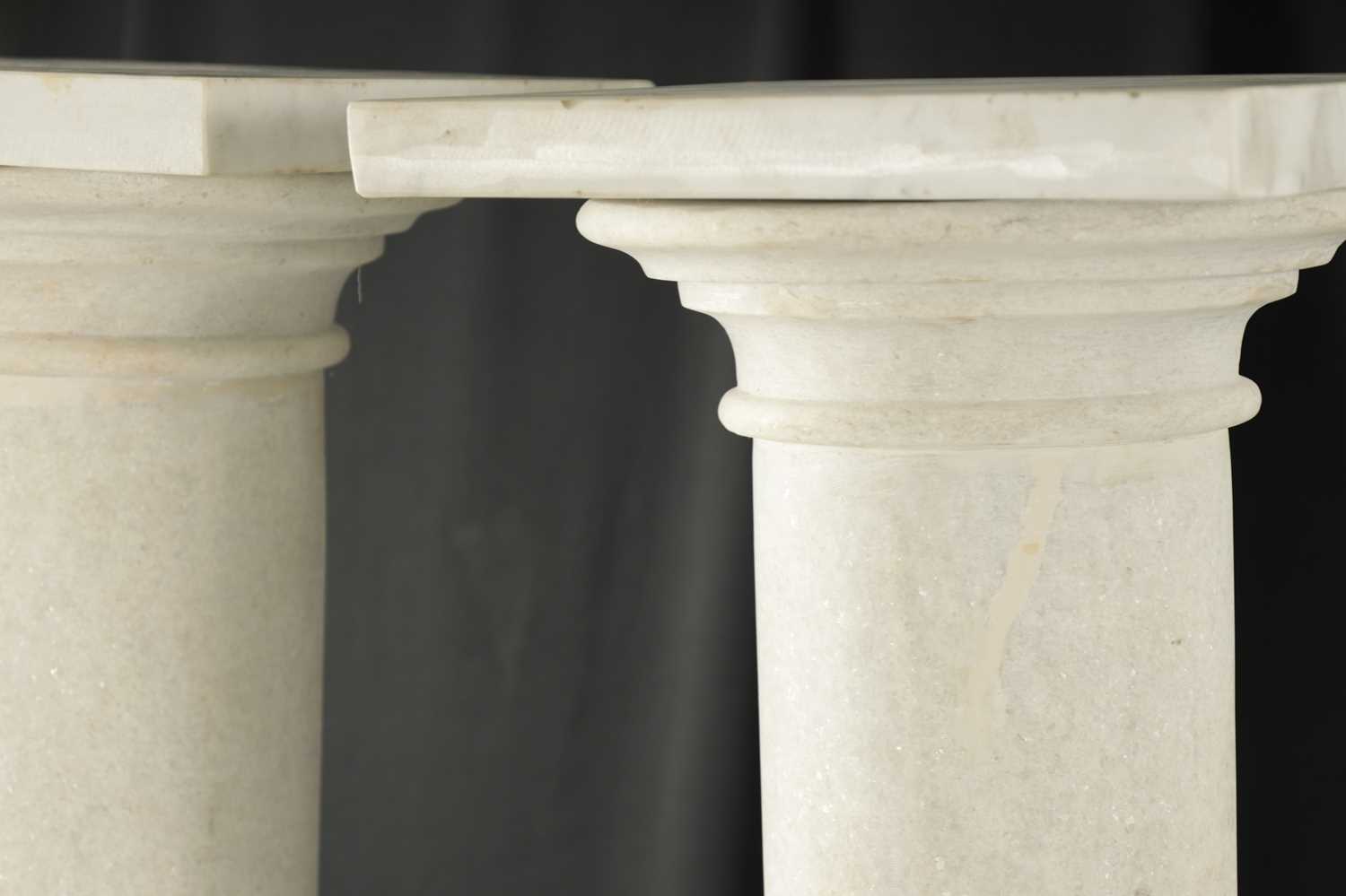 A LARGE PAIR OF WHITE MARBLE COLUMNS - Image 8 of 8