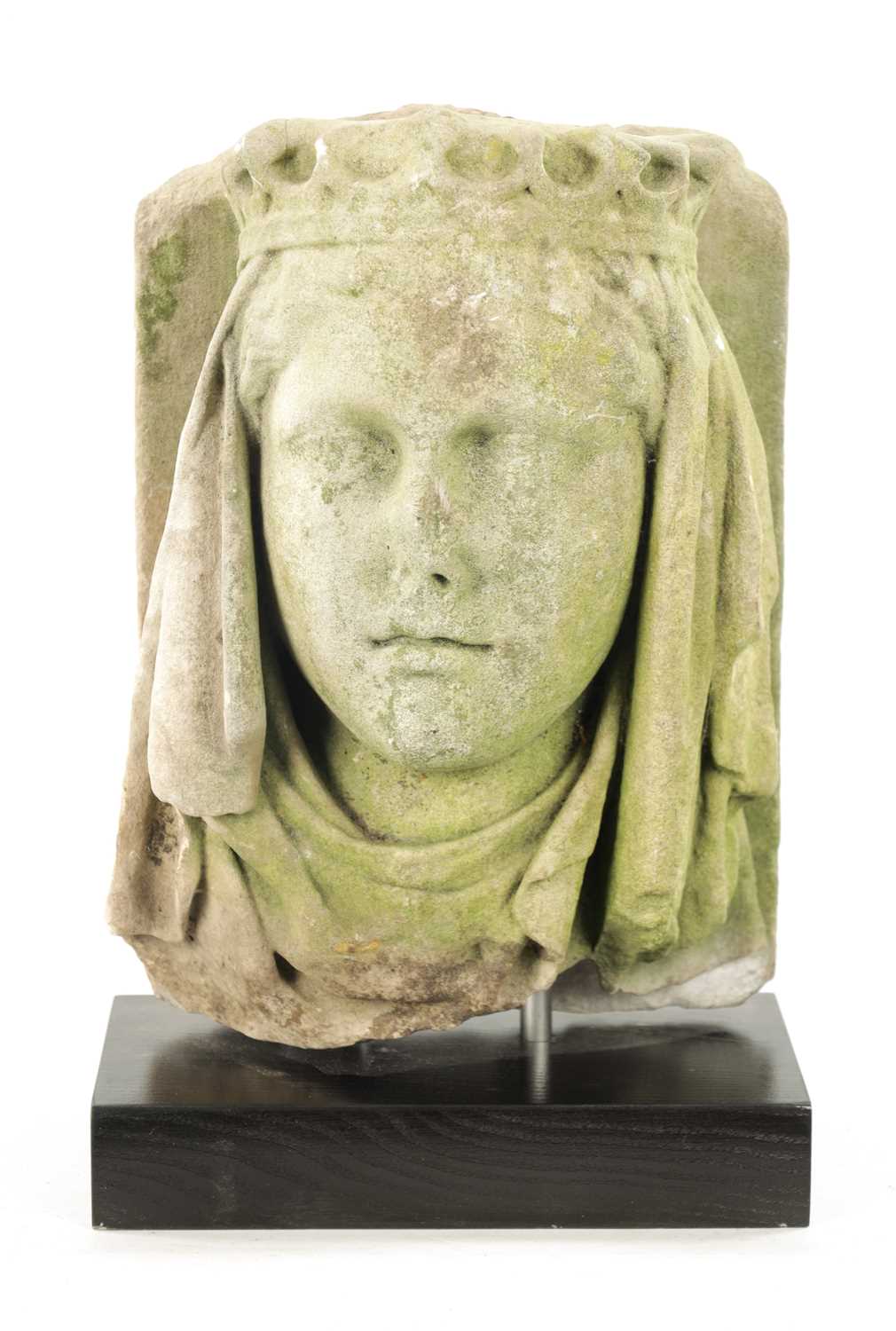 AN 18TH CENTURY CARVED STONE HEAD POSSIBLY GUINEVERE