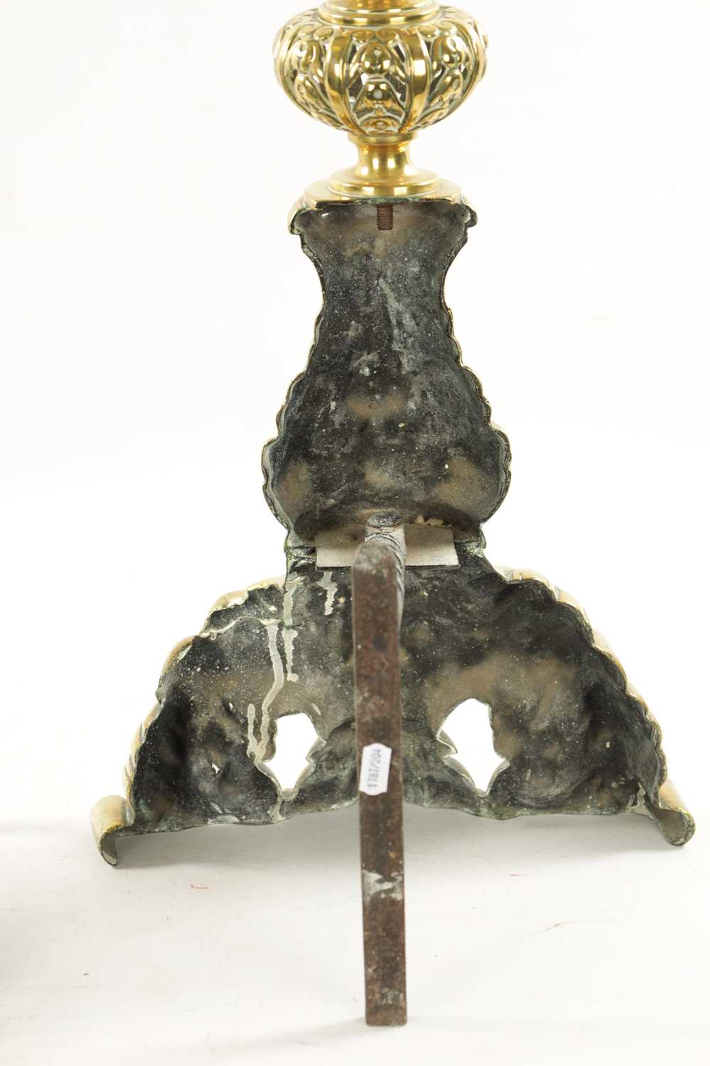 A PAIR OF 19TH CENTURY BRASS AND IRON FIRE DOGS OF LARGE SIZE - Image 8 of 8