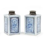 A PAIR OF 19TH CENTURY CHINESE BLUE AND WHITE PORCELAIN TEA CADDIES