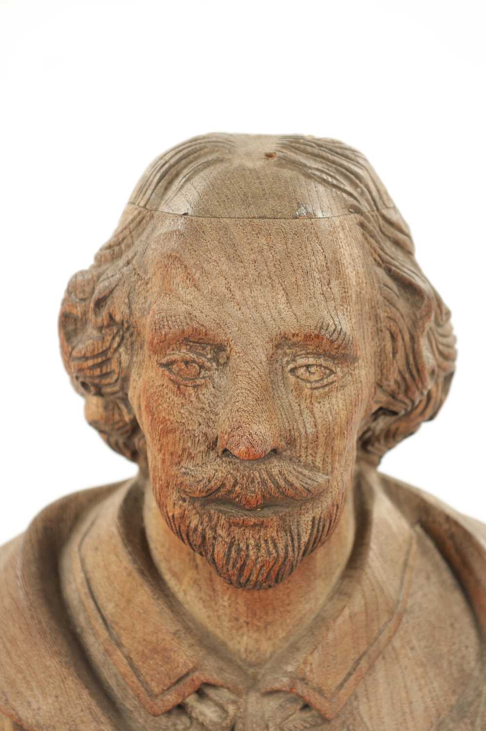 A LATE 19TH CENTURY CARVED WOODEN BUST OF SHAKESPEARE - Image 3 of 8