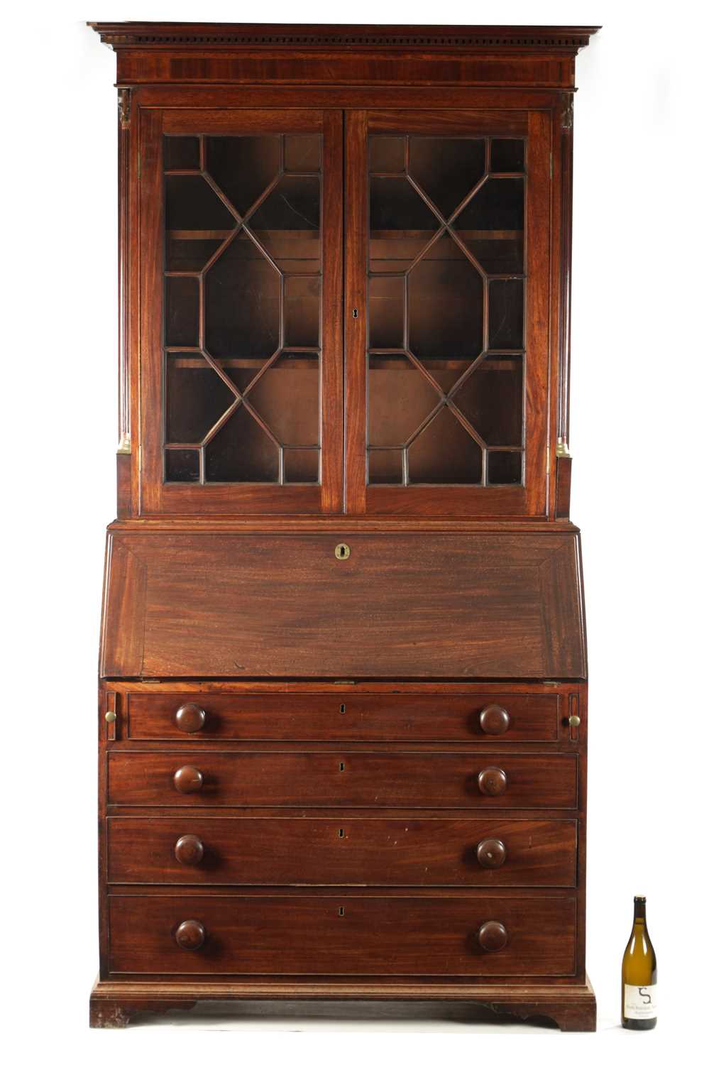 A GEORGE III MAHOGANY BUREAU BOOKCASE - Image 2 of 10