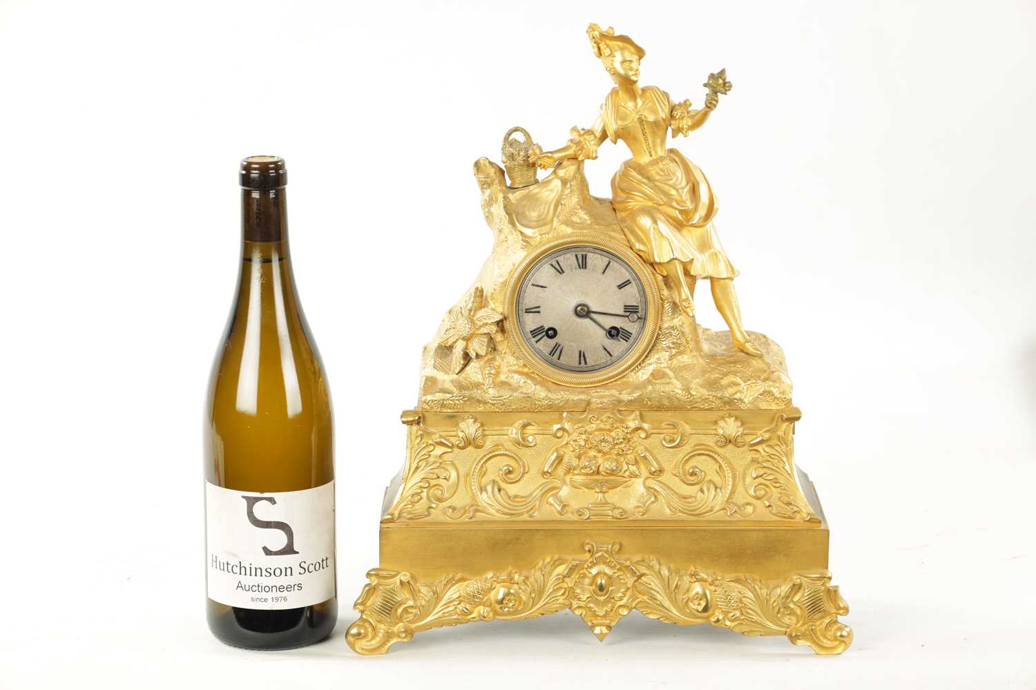 A MID 19TH CENTURY FRENCH ORMOLU FIGURAL MANTEL CLOCK - Image 2 of 9