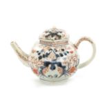 AN 18TH CENTURY JAPANESE EDO PERIOD IMARI TEAPOT