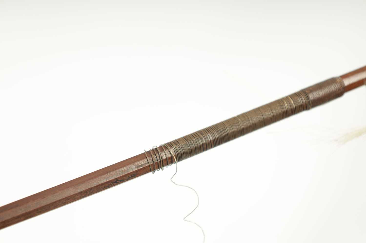 AN ANTIQUE VIOLIN BOW SIGNED TOURTE - Image 8 of 11