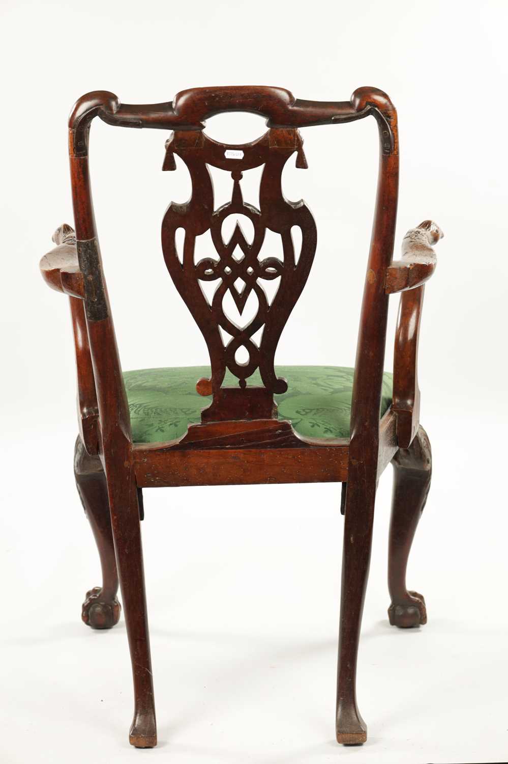 AN 18TH CENTURY WALNUT OPEN ARM CHAIR - Image 7 of 9