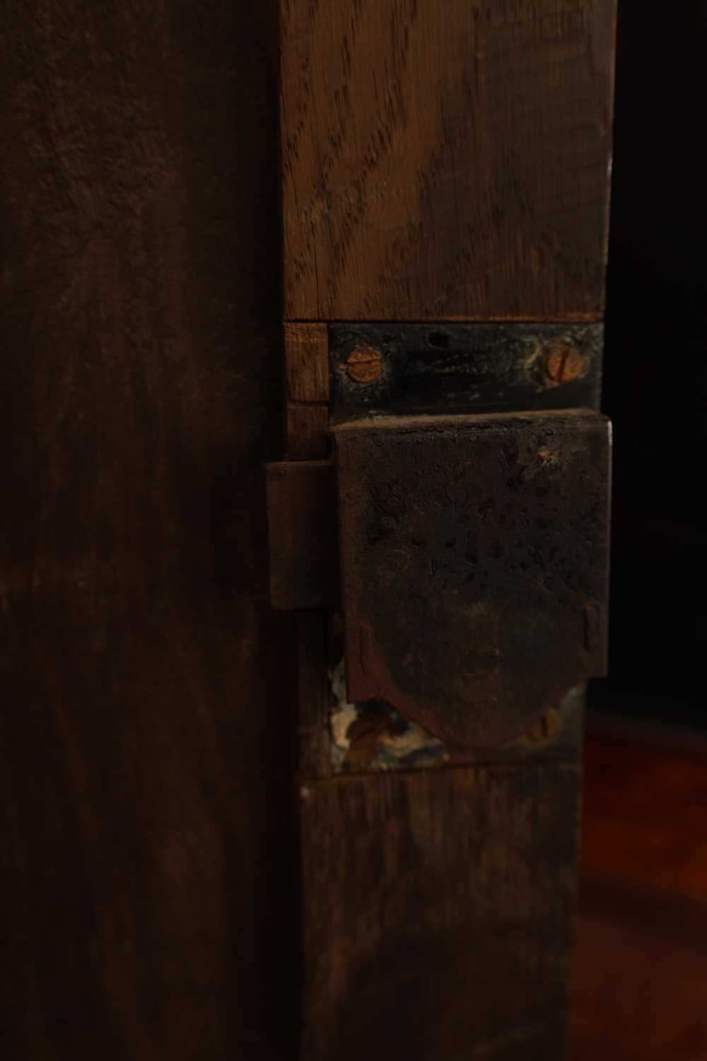 AN EARLY 18TH CENTURY JOINED OAK WELSH CUPBOARD - Image 12 of 12