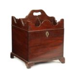 A RARE GEORGE III MAHOGANY BUTLERS BOTTLE CARRIER