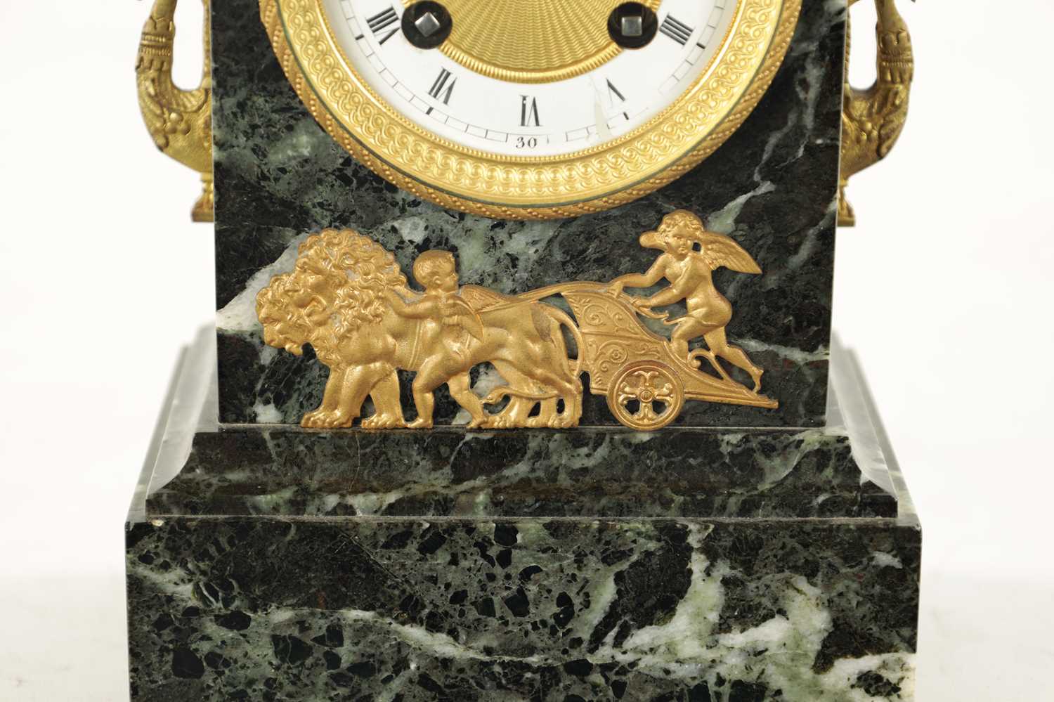 A LATE 19TH CENTURY FRENCH ANTICO VERDE MARBLE, BRONZE AND ORMOLU MANTEL CLOCK - Image 5 of 12