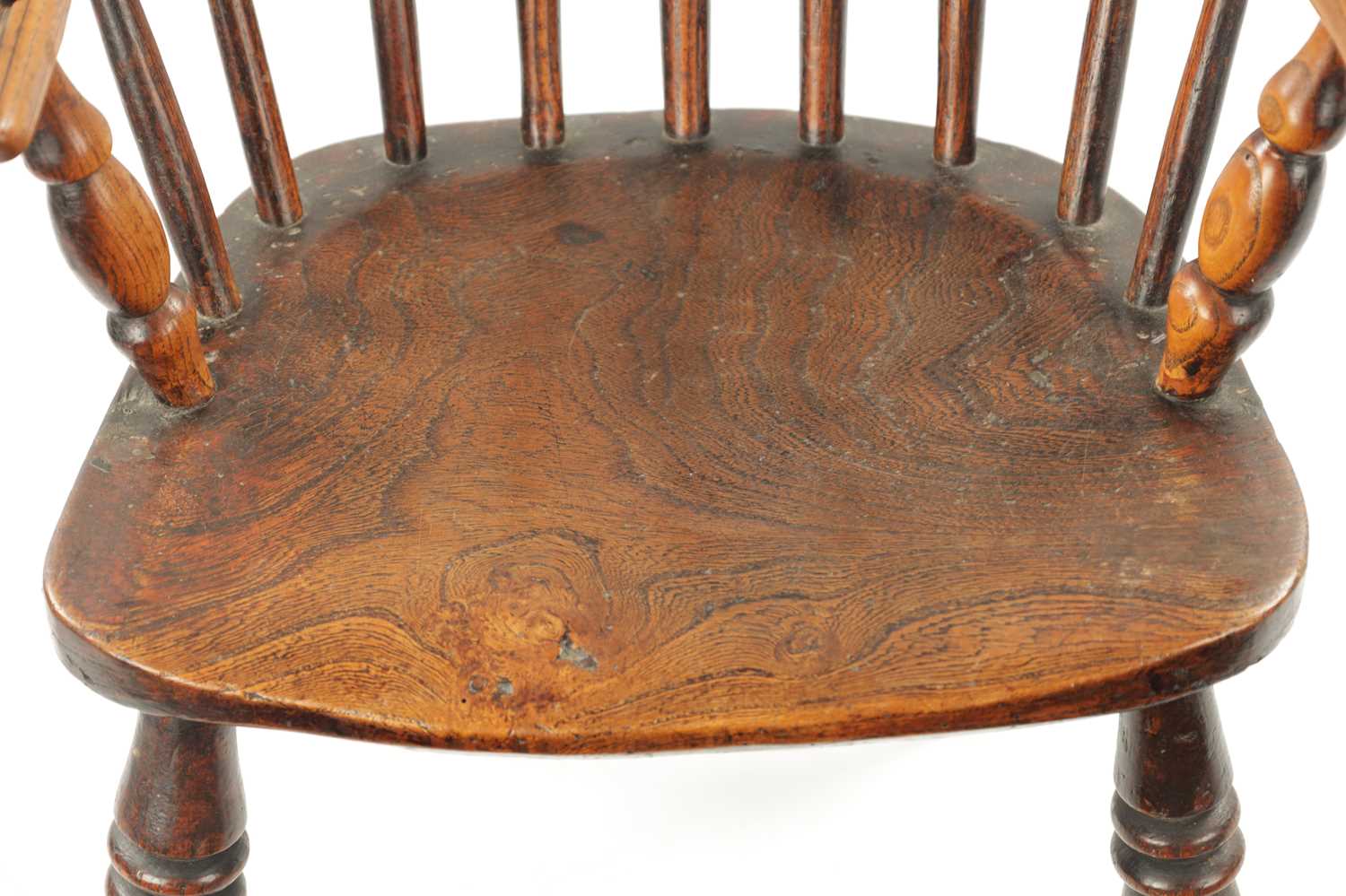 AN 18TH CENTURY ASH AND ELM CHILDS WINDSOR CHAIR - Image 5 of 9