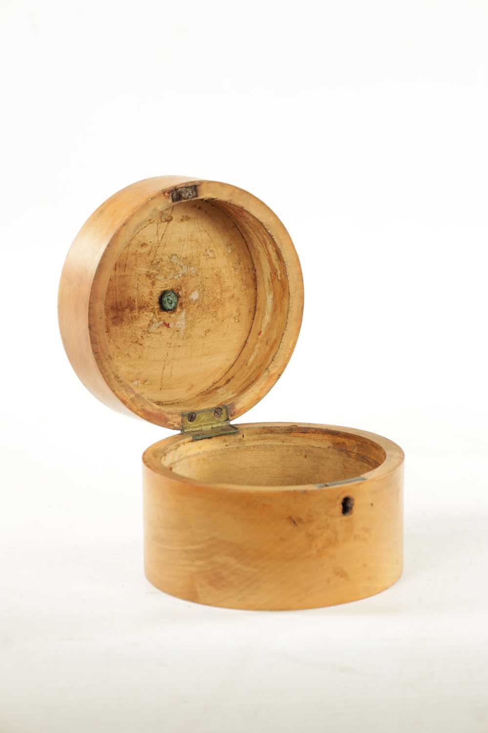 A 19TH CENTURY FRUITWOOD CYLINDRICAL TEA CADDY - Image 3 of 5