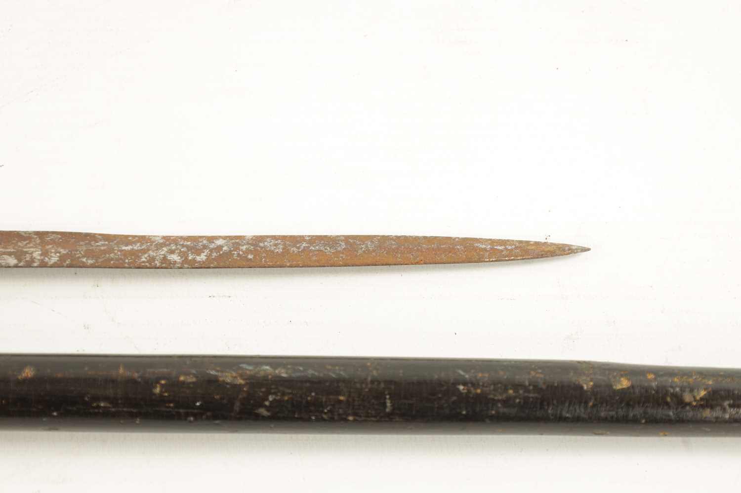 A 19TH CENTURY EUROPEAN BRASS HANDLE SWORD STICK - Image 6 of 7