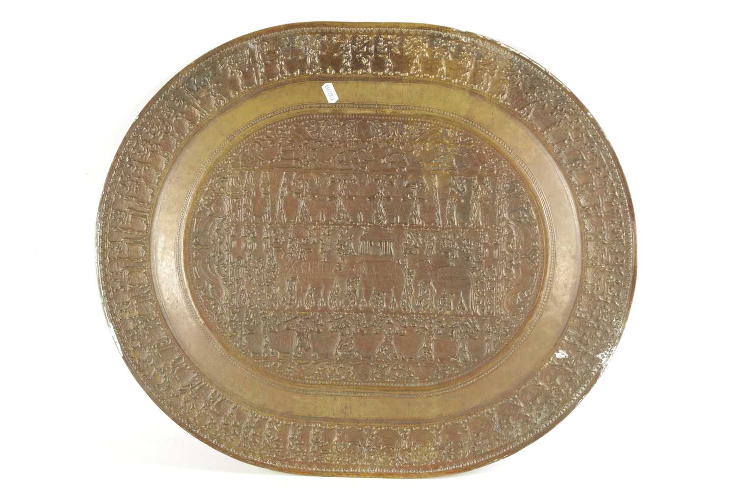 A LATE 19TH CENTURY INDIAN EMBOSSED BRASS OVAL TRAY - Image 5 of 5