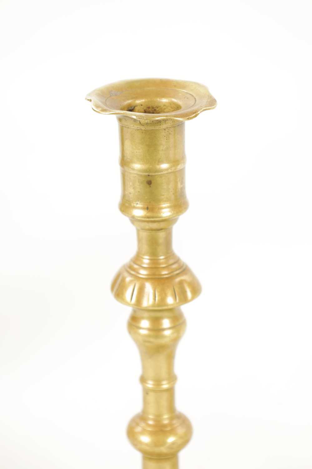 A PAIR OF MID 18TH CENTURY SEAMED CAST BRASS CANDLESTICKS - Image 4 of 8