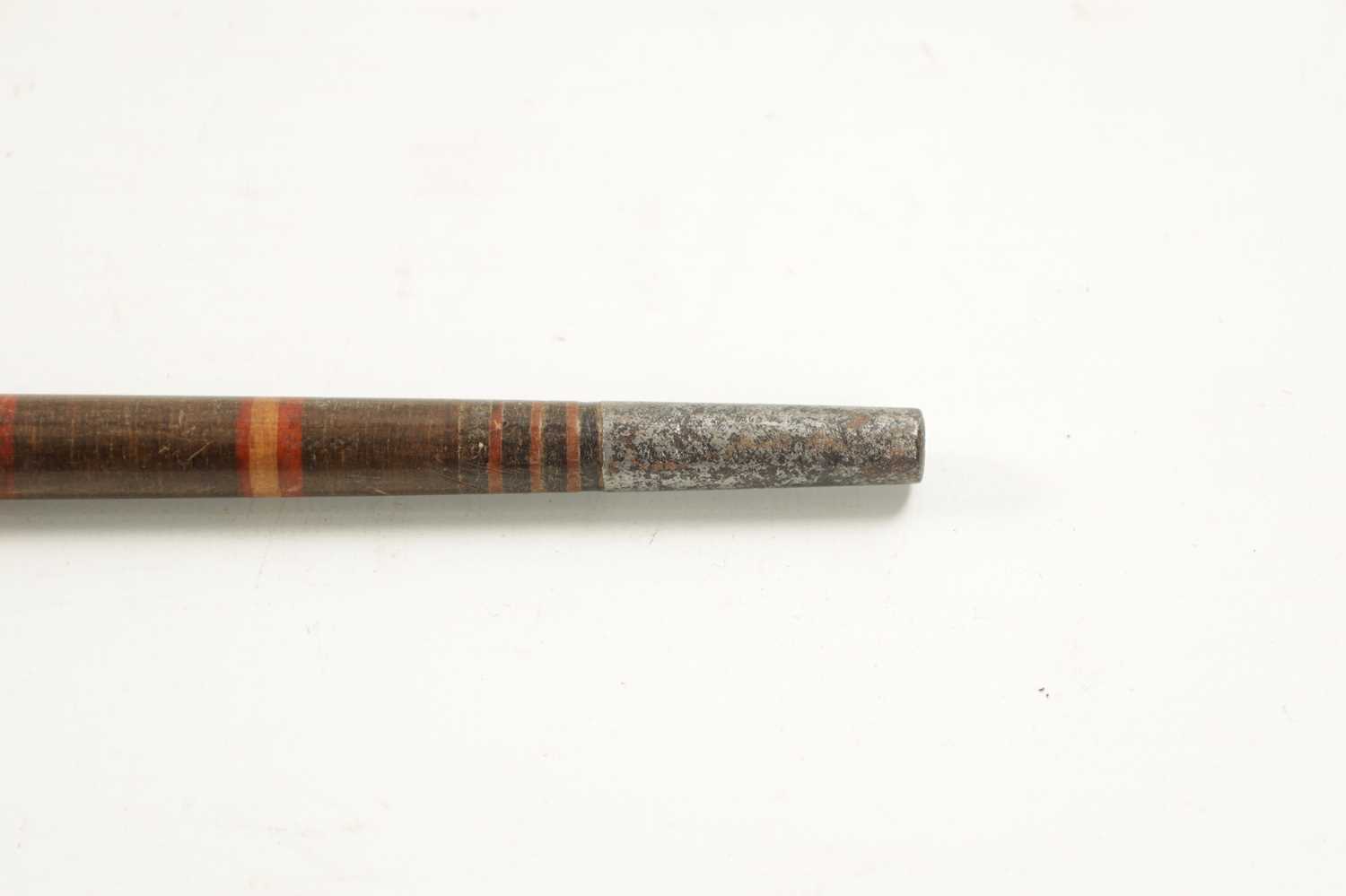 A LATE 19TH CENTURY CHINESE SILVER WALKING STICK - Image 4 of 5