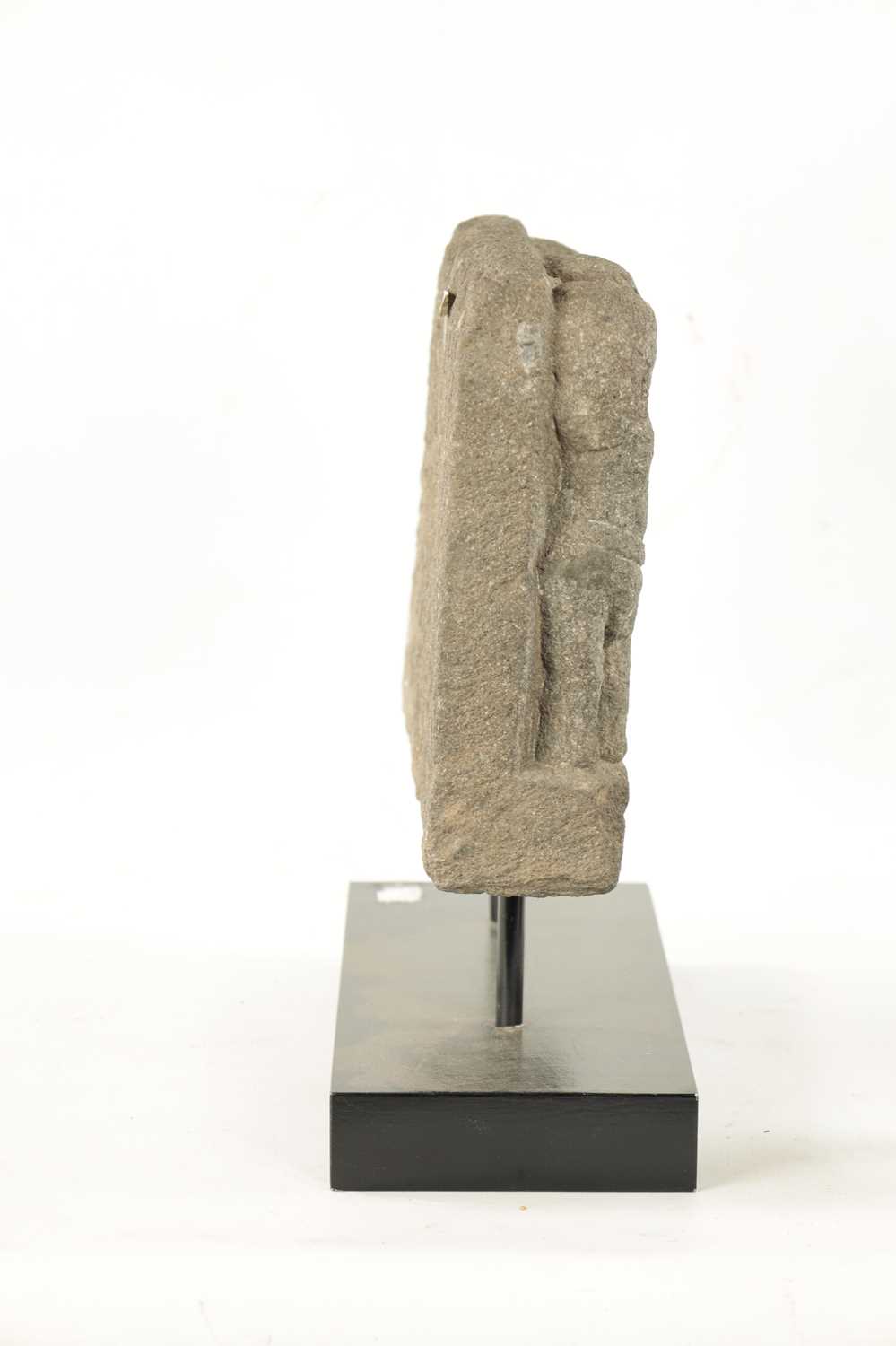 A 13TH 14TH CENTURY EASTERN VOLCANIC STONE FRAGMENT - Image 5 of 7