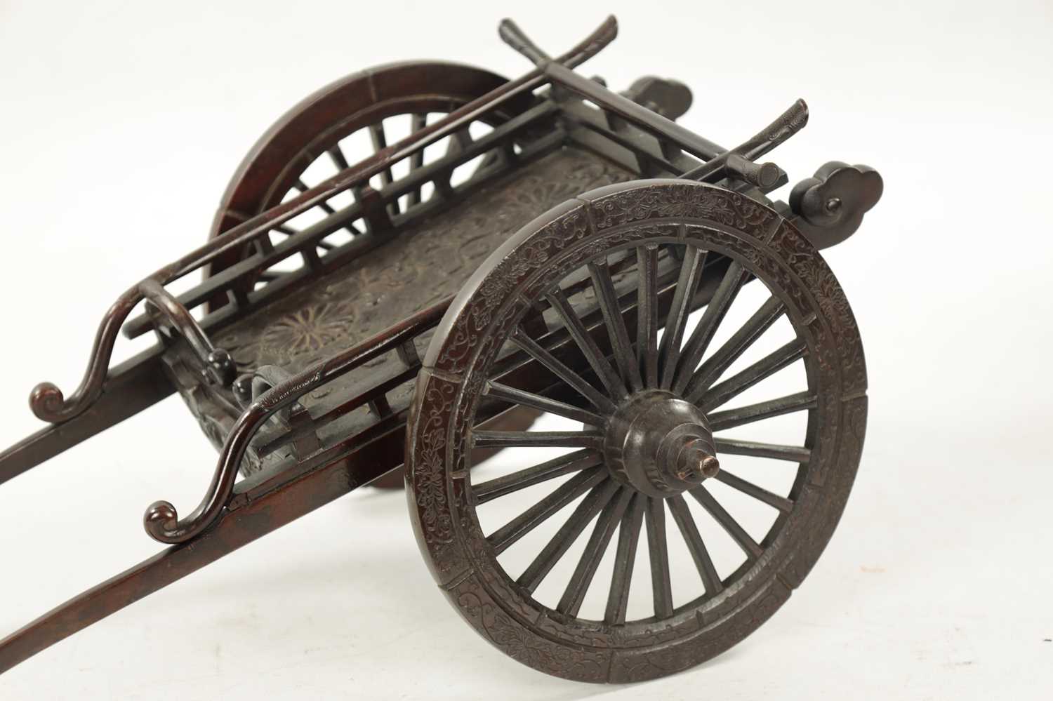 A JAPANESE MEIJI PERIOD PATINATED BRONZE MODEL OF A CARRIAGE - Image 3 of 4