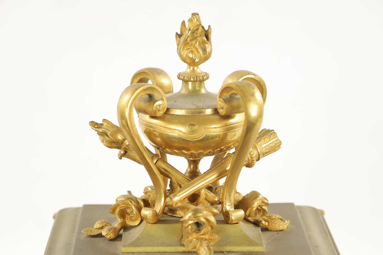 A LATE 19TH CENTURY FRENCH GILT BRASS FOUR-GLASS MANTEL CLOCK - Image 3 of 10