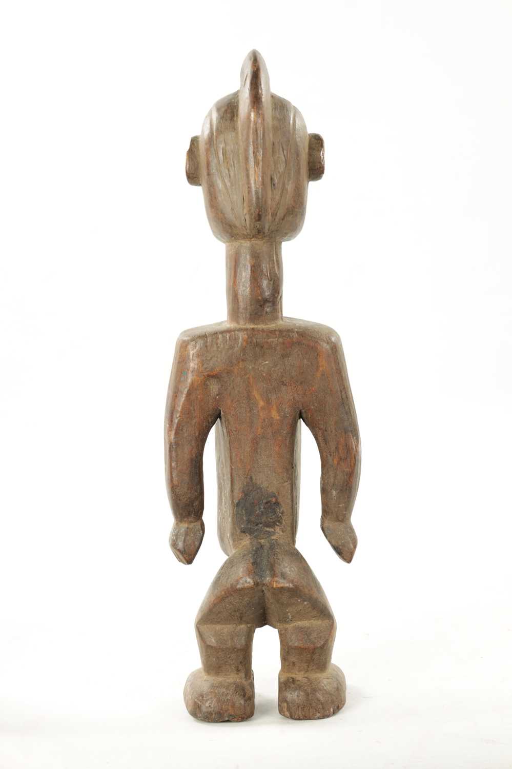 A CARVED AFRICAN KORO FEMALE LIBATION CUP / FIGURE - Image 6 of 7