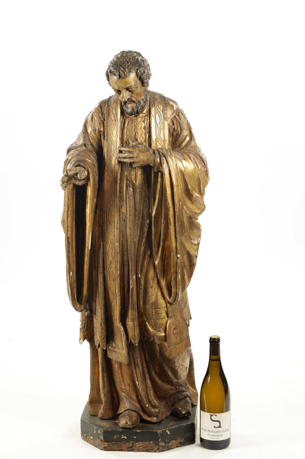 AN EARLY 17TH CENTURY CARVED WOOD GILT GESSO FIGURE OF CHRIST - Image 2 of 6