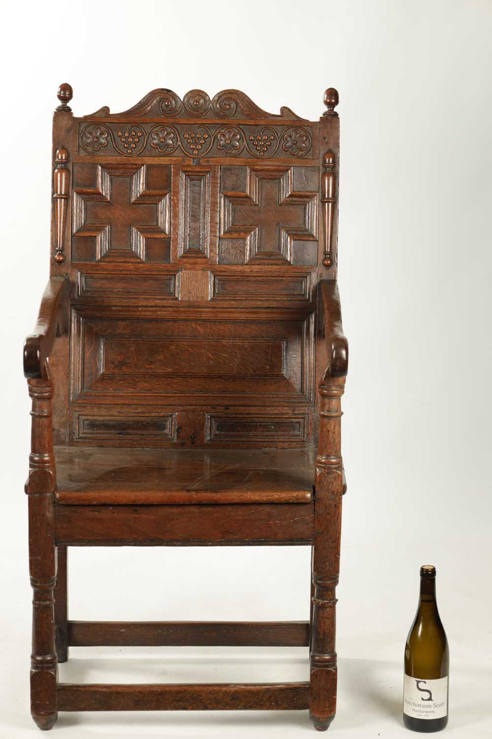 A 17TH CENTURY CARVED OAK JACOBEAN STYLE WAINSCOT CHAIR - Image 2 of 13